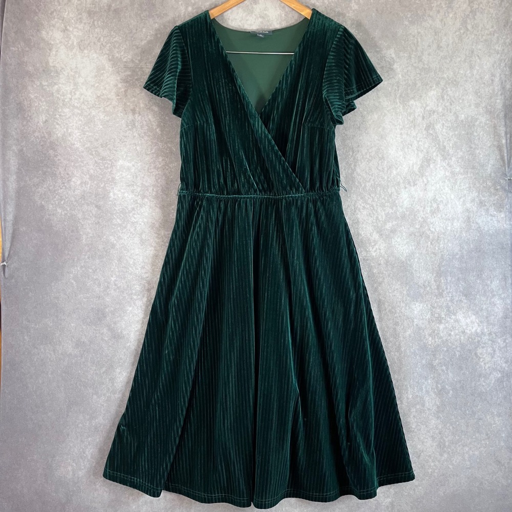 ModCloth Velvet Midi Dress Women M‎ Green Pleated Surplice V-Neck Short Sleeve